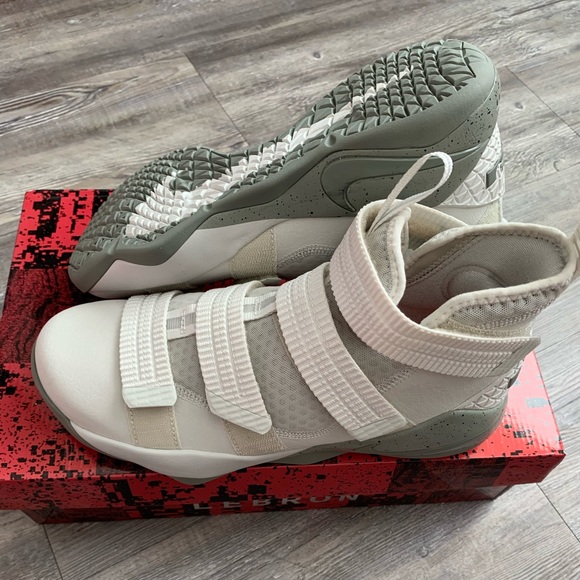 lebron soldier xi sfg